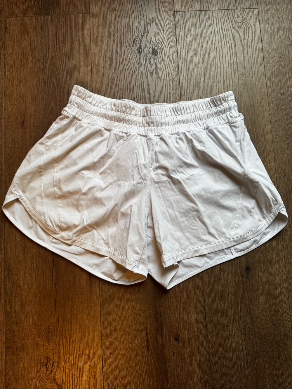 Lululemon White Women's Athletic Shorts size 10